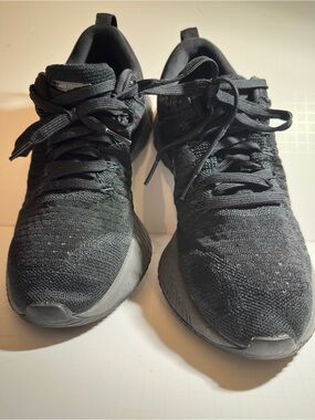 Nike React Infinity Run Flyknit 2 Triple Black Running Shoes Men’s Size 10